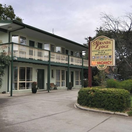 Miranda Lodge Canberra Exterior photo